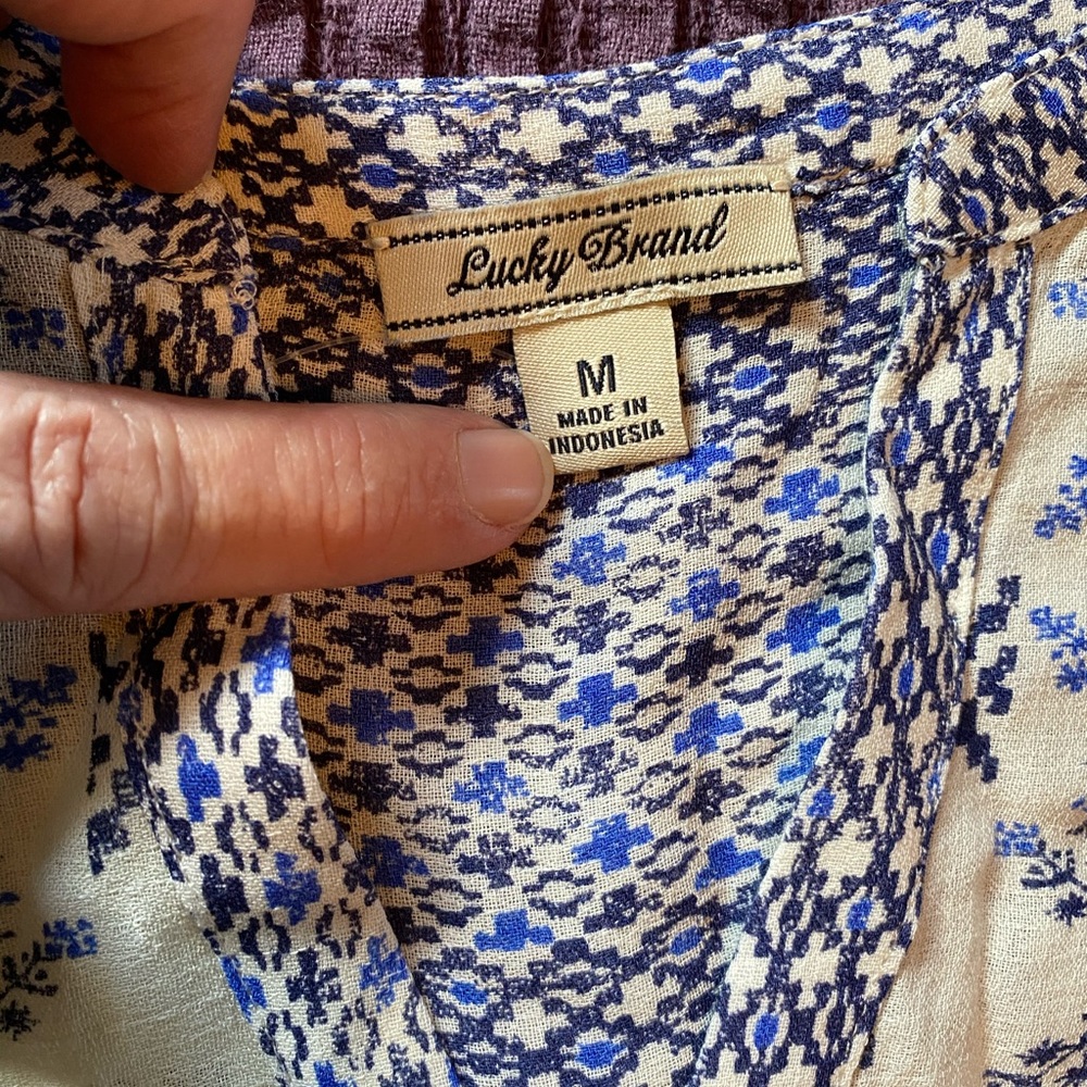 NWT - Lucky Brand Women’s Tie Top - Picture 3 of 6